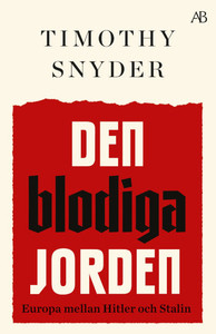 Snyder T. Den blodiga jorden (trans. M. Eklöf)